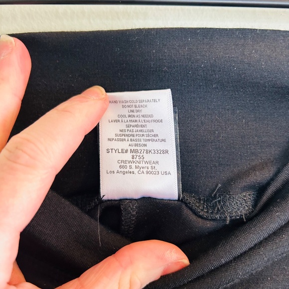 Bobeau Black Pencil Skirt Size Medium Slit Midi Stretch Solid Stretchy Work Job - Picture 4 of 8